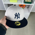 CAP NEW YORK BEIGE - NOIR